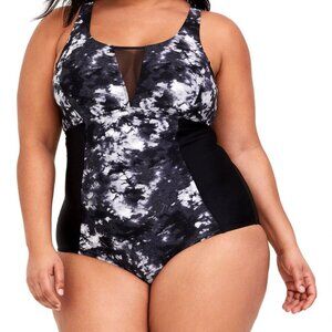 Torrid one piece racer back swimsuit